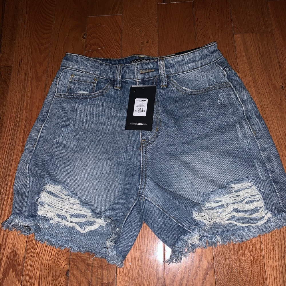 Denim shorts 👖
